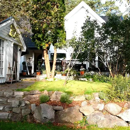 Διαμέρισμα Cozy Coastal Retreat Near Arendal *